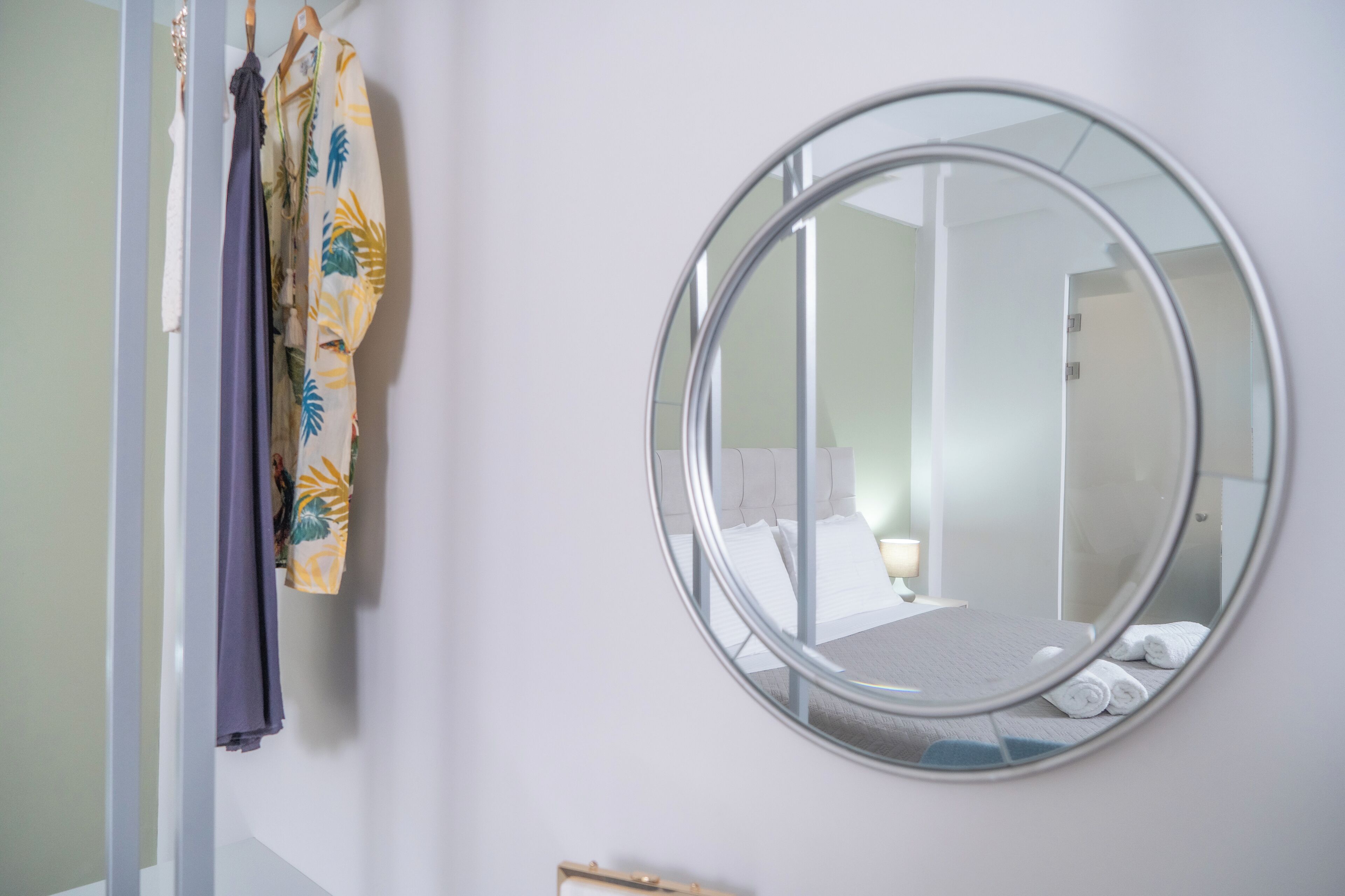 2 chambres, fer et planche à repasser, accès au Wi-Fi (inclus)