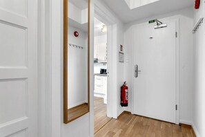 Interior - Eiriksgata Comfortable 1BR Apt - Great Location (Reykjavík)