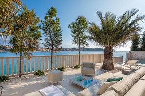 4 bedrooms - More Brac in Selca With 4 Bedrooms and 4 Bathrooms (Selca)