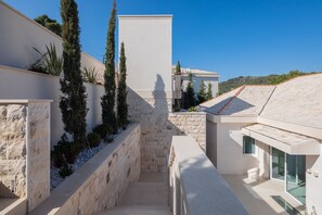Villa, Smoking | 4 bedrooms - More Brac in Selca With 4 Bedrooms and 4 Bathrooms (Selca)