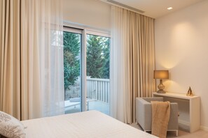 Villa | 4 bedrooms - More Brac in Selca With 4 Bedrooms and 4 Bathrooms (Selca)