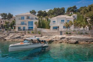 Villa | 4 bedrooms - More Brac in Selca With 4 Bedrooms and 4 Bathrooms (Selca)