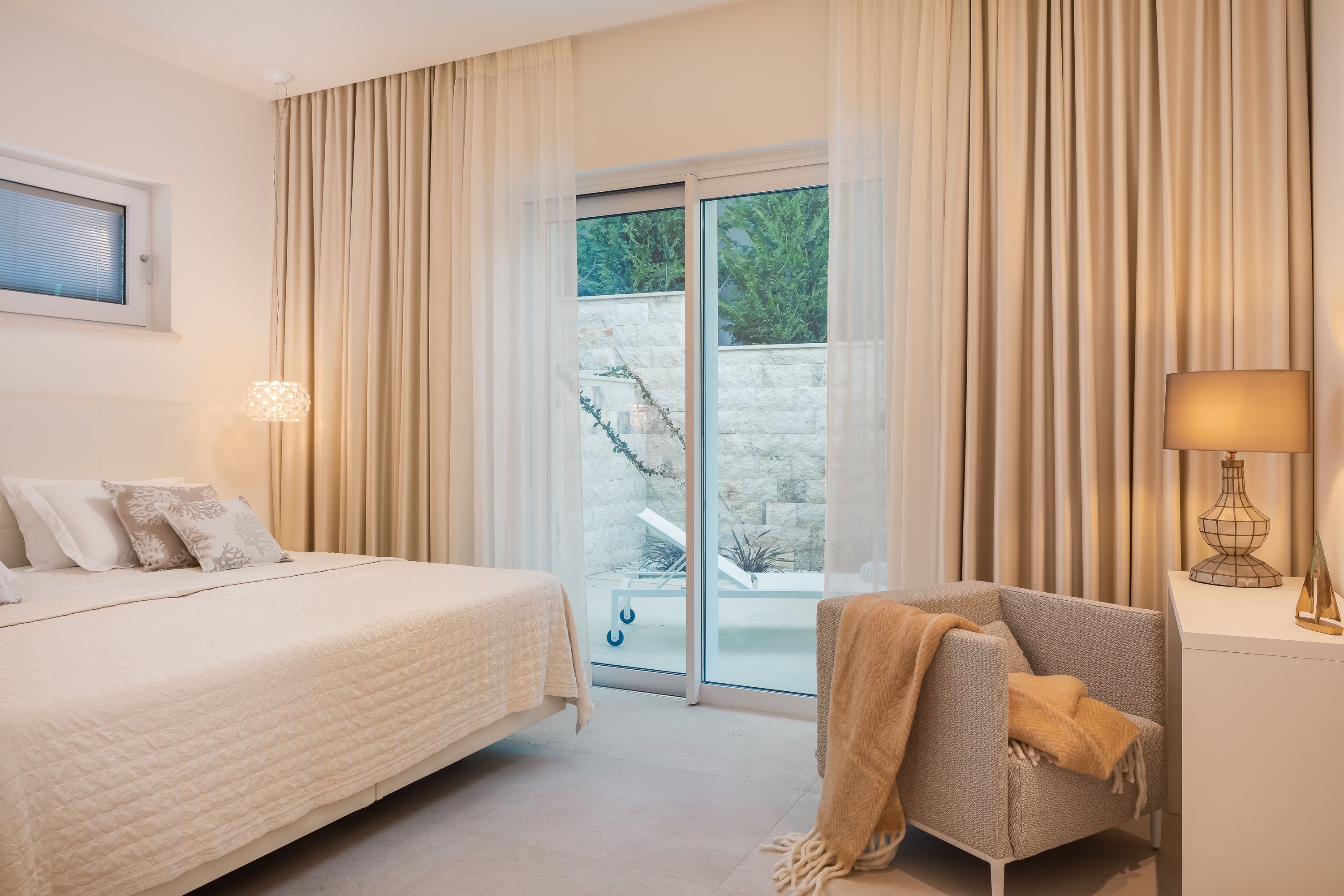 4 عدّة غرف نوم