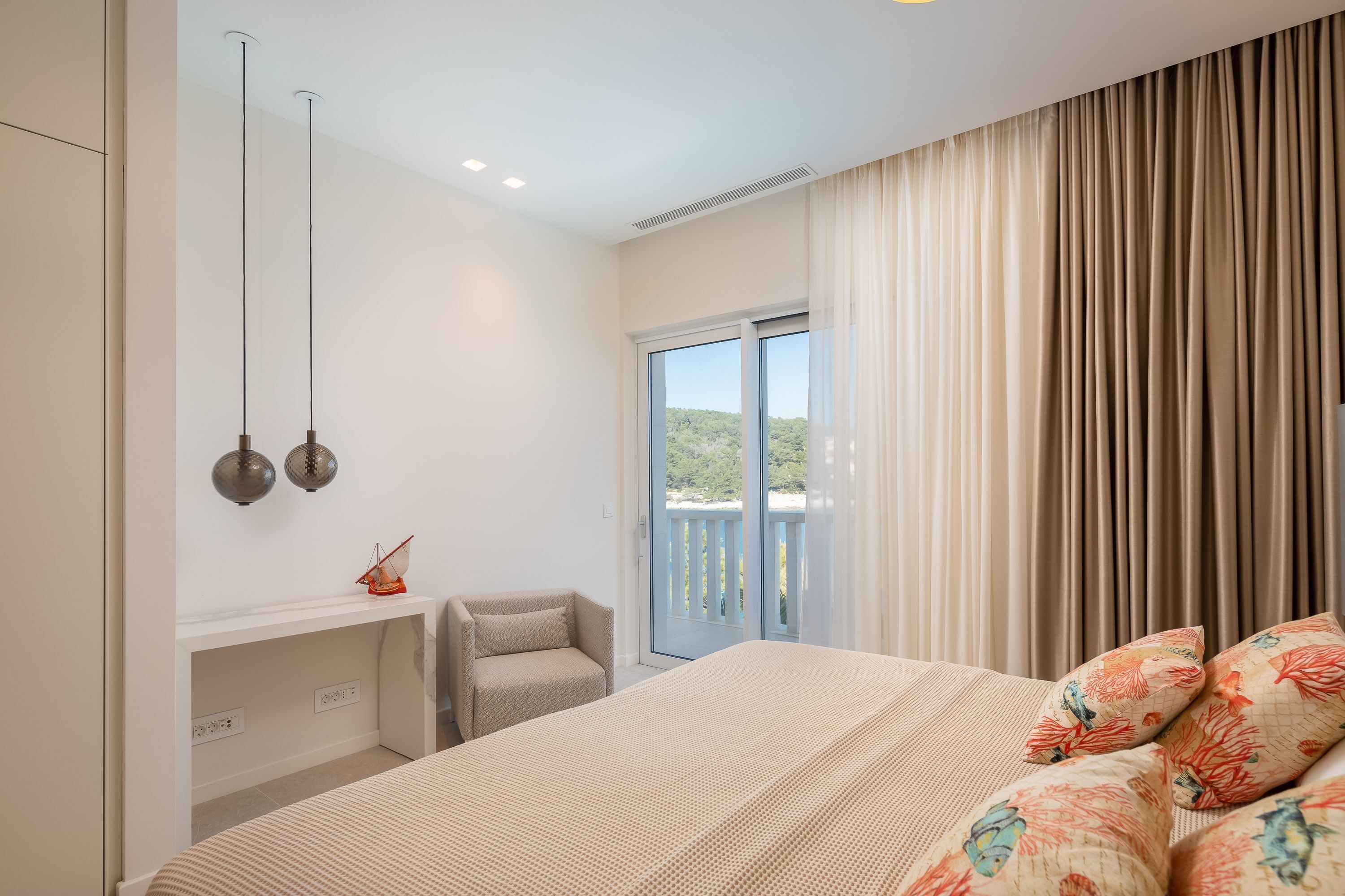 4 عدّة غرف نوم