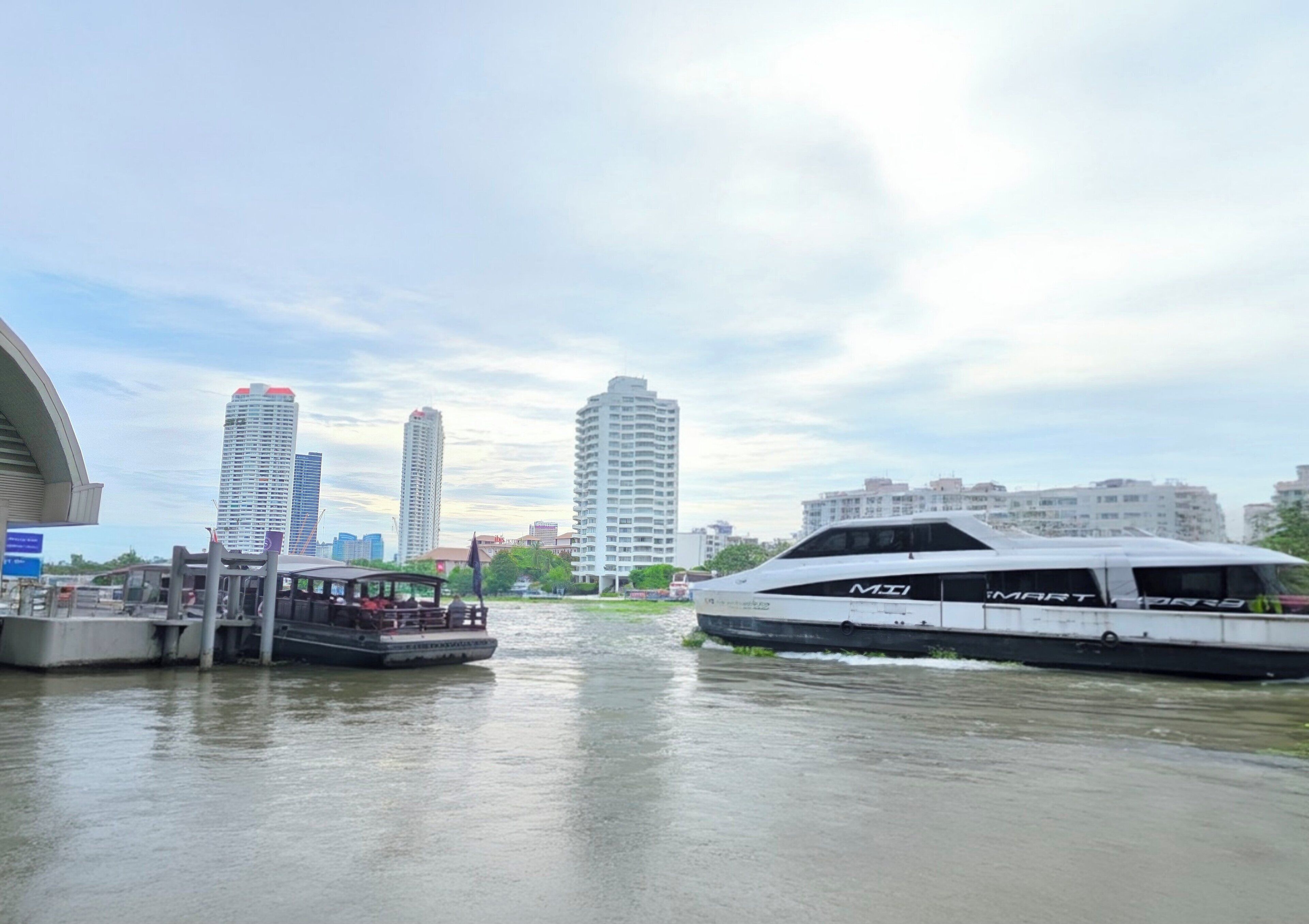 Foto - Holiday Inn Express & Suites Bangkok Central Pier by IHG