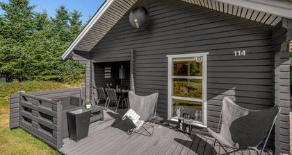 "Engeline" - 300m to the fjord by Interhome