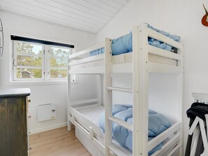 8 bedrooms, WiFi