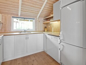Køleskab, mikrobølgeovn, ovn, opvaskemaskine