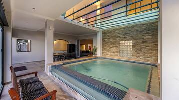 Luxury-Villa | 5 Schlafzimmer, Zimmersafe, individuell eingerichtet, Schreibtisch