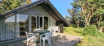 "Ernst" - 700m from the sea by Interhome