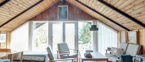 Fernseher, Kamin