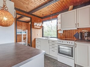 Fridge, oven, cookware/dishes/utensils