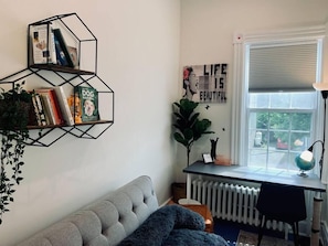 TV, offices - Pet-Friendly Space, King bed, Office (Halifax)