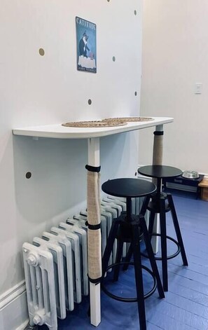 Dining - Pet-Friendly Space, King bed, Office (Halifax)