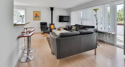 "Sylvie" - 1.5km from the sea by Interhome
