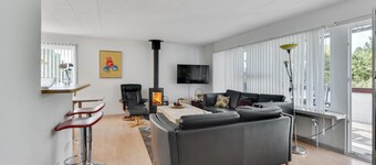 "Sylvie" - 1.5km from the sea by Interhome