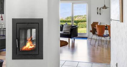 "Adrienne" - 35km from the sea by Interhome