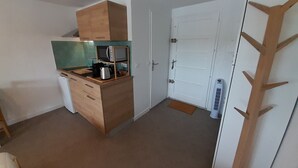 Private kitchen - Renovated modern studio by the lake for two in Vieux Boucau (Soustons)