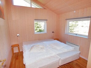 4 bedrooms, WiFi - "Birthe" - 800m from the sea by Interhome (Væggerløse)