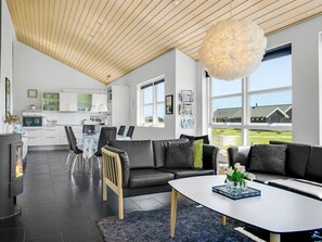 Interior - "Sinica" - 1.4km from the sea by Interhome (Løkken)