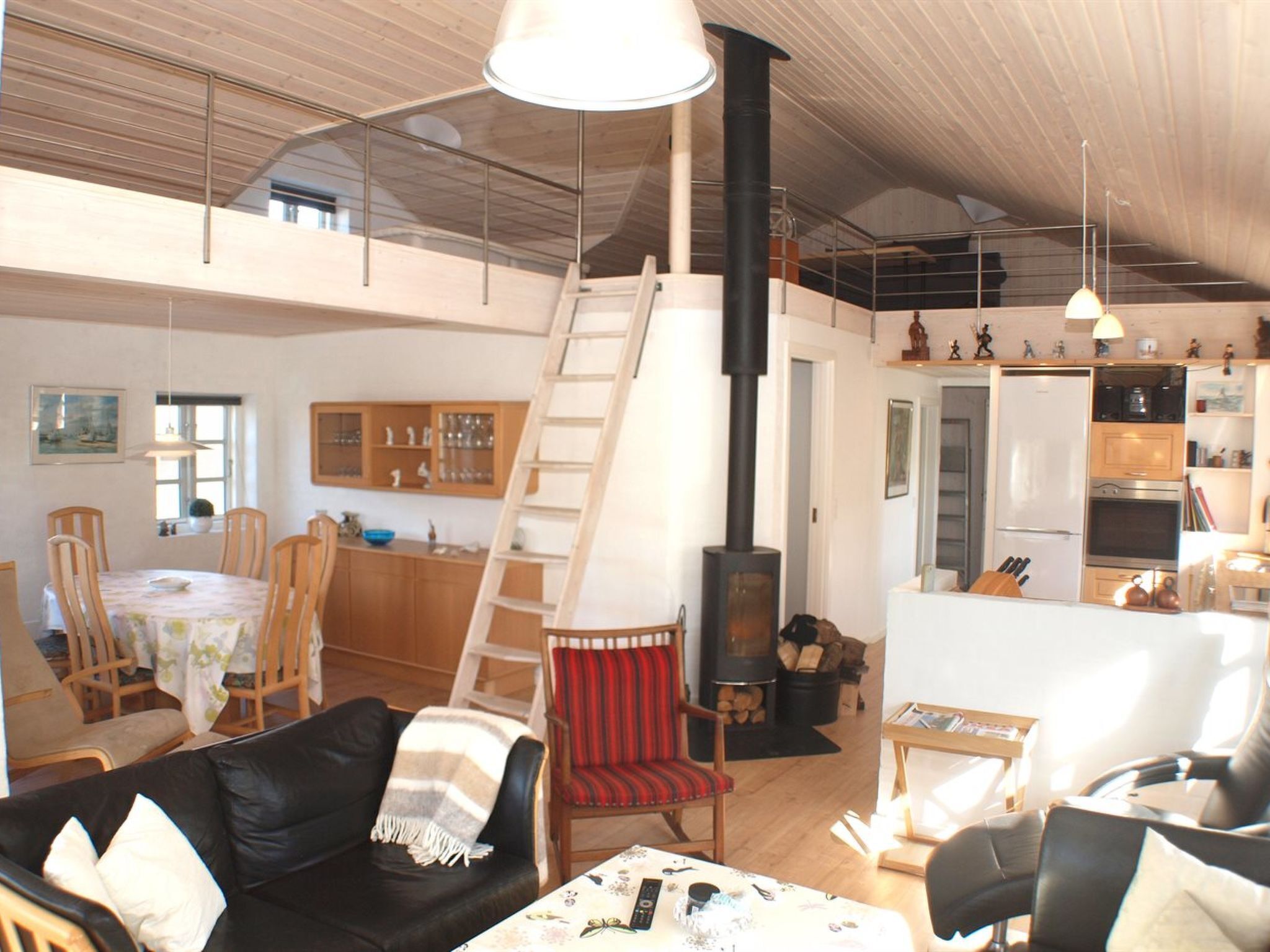 TV, fireplace, DVD player