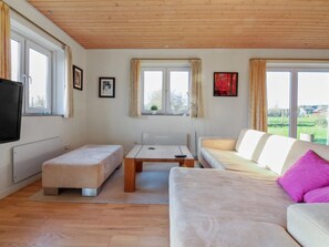 TV, fireplace - "Ettie" - 6km from the sea by Interhome (Faxe)