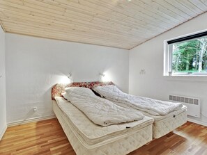 3 bedrooms, Internet