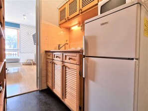 Interior - Bright 2-Room Apartment, Sleeps 5, Near Ski Lift, Free Wi-Fi, Parking, Ski Locker (Le Dévoluy)