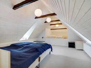 6 Schlafzimmer, Internetzugang