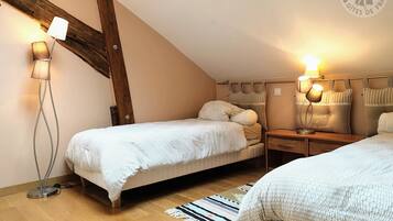 4 bedrooms, Internet, bed sheets