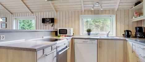 Fridge, microwave, dishwasher, cookware/dishes/utensils