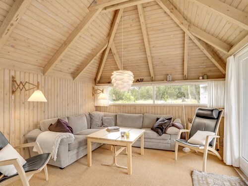 "Gunnie" - 1.1km from the sea by Interhome