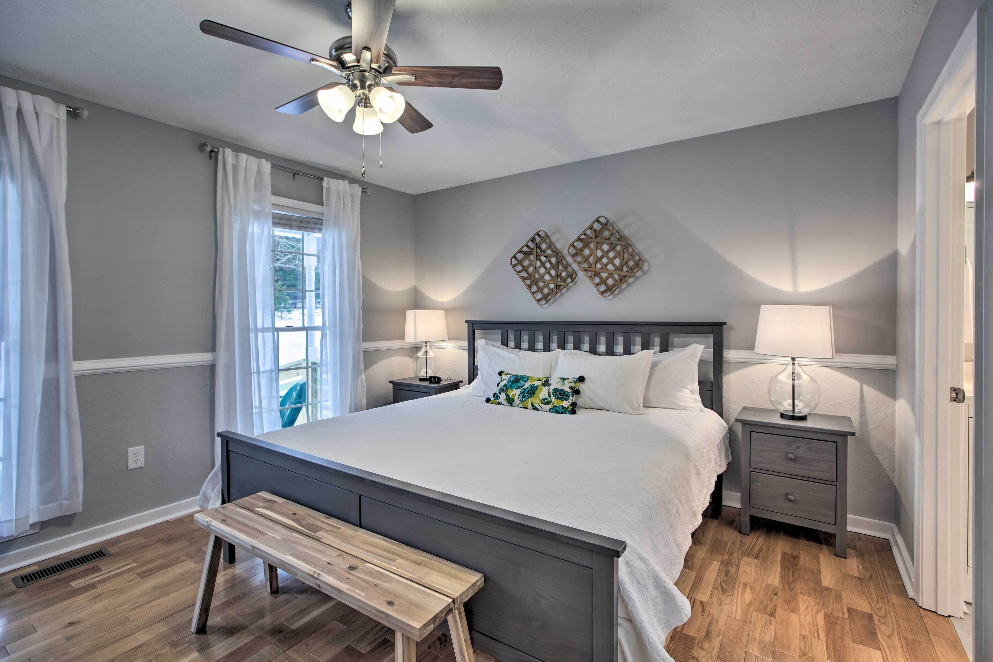 5 bedrooms, iron/ironing board, travel crib, free WiFi