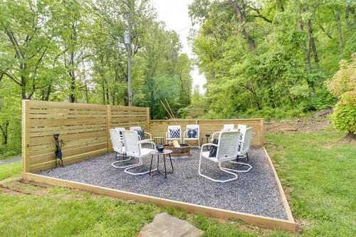 Two charming cottages on one private lot—perfect for groups.