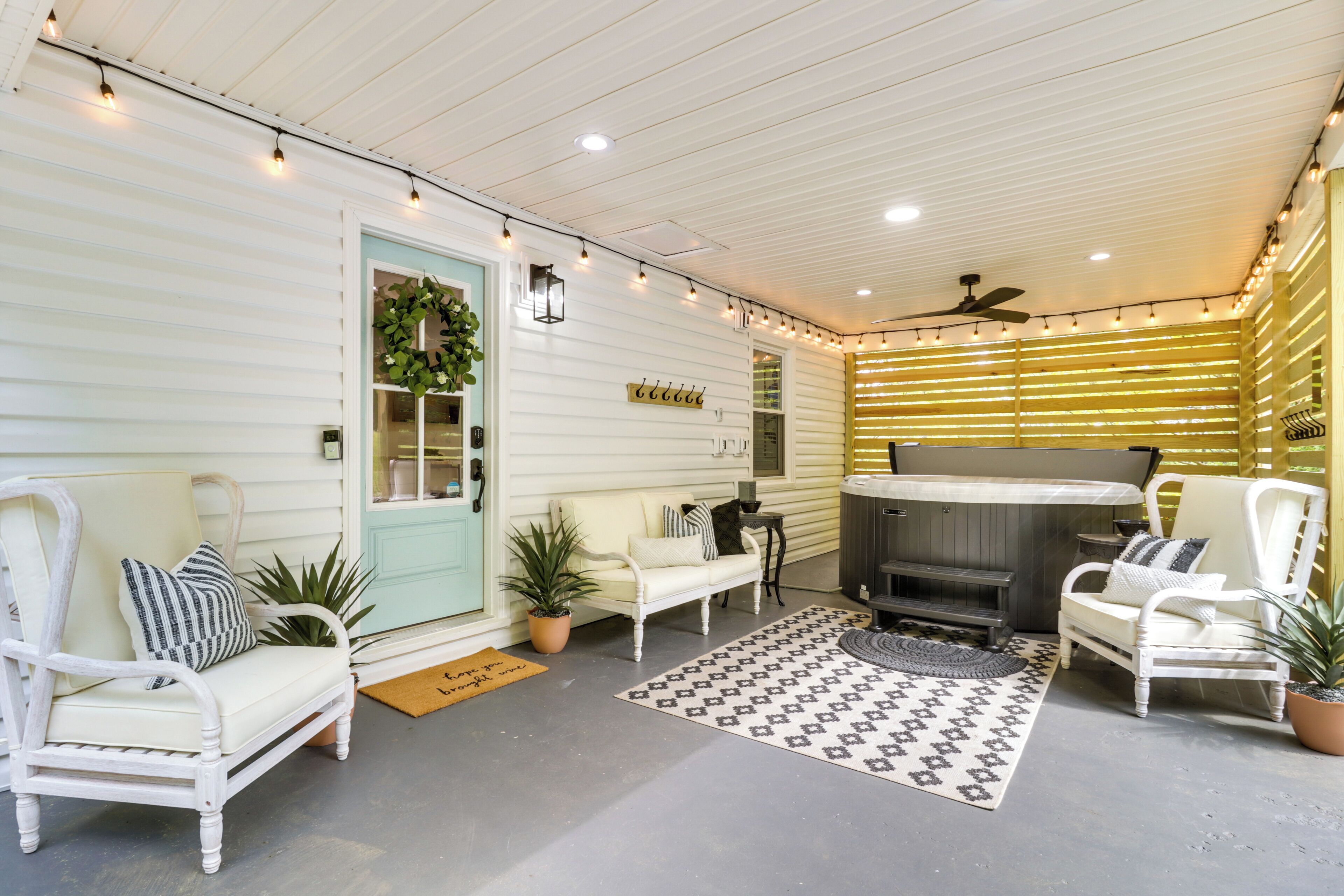 HOT TUB!  Soak into the Heart of Nelson County / Hosted by Heather