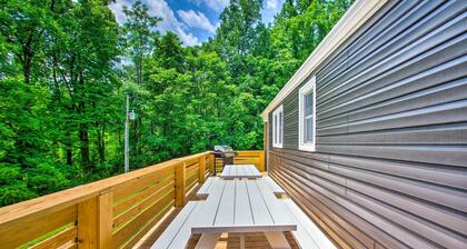 Entire Mid-Century Modern Farmhouse-Style Cottage hosted by Heather