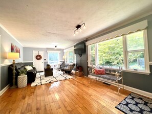 Smart-TV, Videospiele, DVD-Player