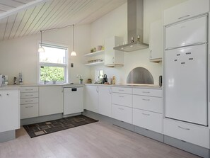 Køleskab, mikrobølgeovn, ovn, opvaskemaskine