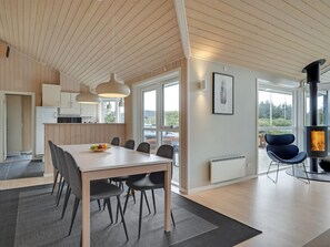 Dining - "Illona" - from the sea by Interhome (Ringkøbing)