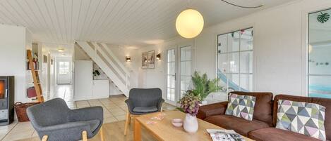 Télévision, cheminée