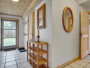 Interior - "Rebecca" - 1.5km from the sea by Interhome (Hals)