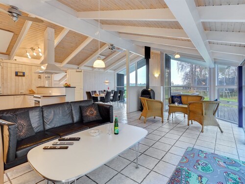 "Rik" - 350m from the sea by Interhome
