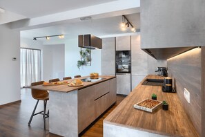 Villa | 5 bedrooms - Artsi in Svetvin Enat (Svetvincenat)