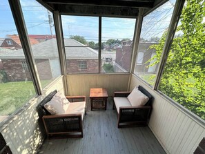 Interior - Urban South City Retreat (Saint Louis)