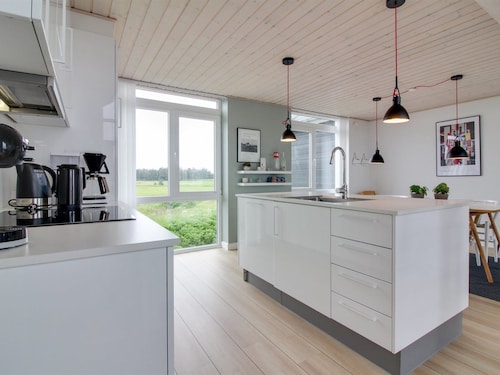 "Adna" - 700m from the sea by Interhome