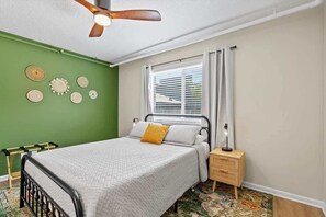 1 camera, ferro/asse da stiro, Wi-Fi, lenzuola