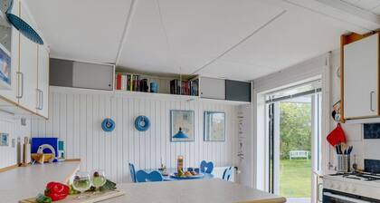 "Nevis" - 1.5km from the sea by Interhome