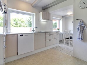 Fridge, microwave, dishwasher, cookware/dishes/utensils