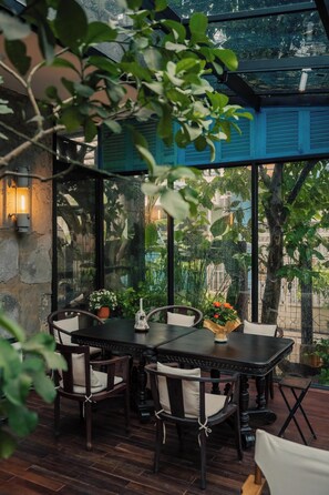 Restaurant - Amanaki Thao Dien (Ho Chi Minh City)