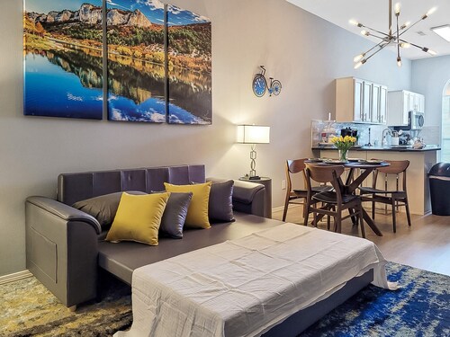 The Stay at Steuben, Fire Pit, Brand new furniture